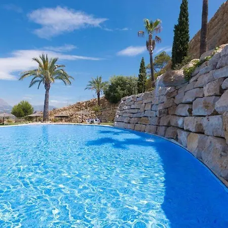 Luxurious 2br Sea Panoramic View Pool Gym Apartment