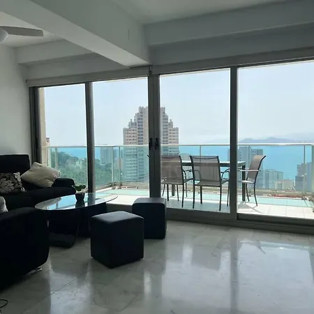 Апартаменты Luxurious 2br Sea Panoramic View Pool Gym