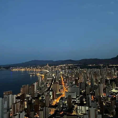 Luxurious 2br Sea Panoramic View Pool Gym