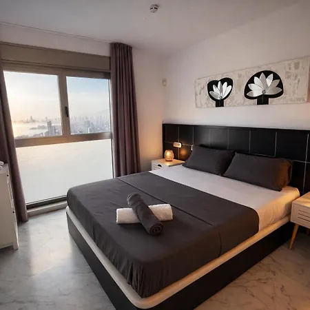 Luxurious 2br Sea Panoramic View Pool Gym Apartmán