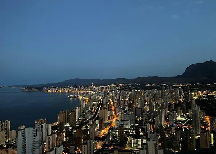 Luxurious 2br Sea Panoramic View Pool Gym