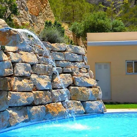 Luxurious 2br Sea Panoramic View Pool Gym